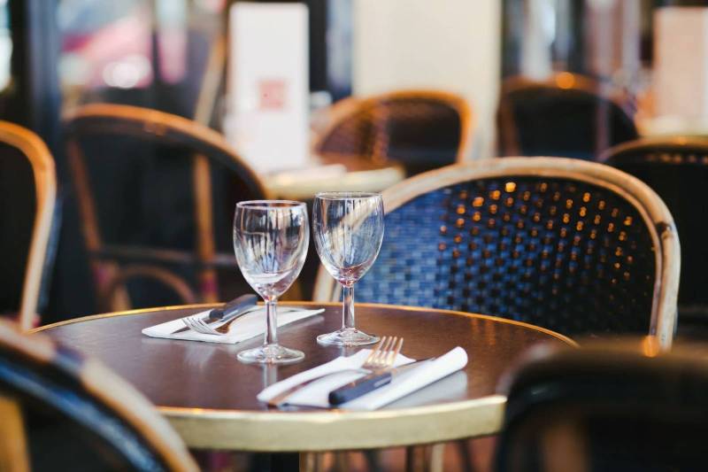 Devis pour une privatisation de salle de mariage dans une brasserie traditionnelle pour 90 personnes à Toulouse